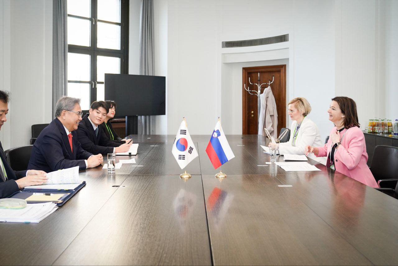 한-슬로베니아 외교장관 회담 개최